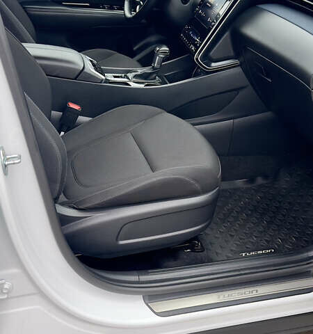 Білий Хендай Туксон, об'ємом двигуна 2 л та пробігом 67 тис. км за 24500 $, фото 39 на Automoto.ua