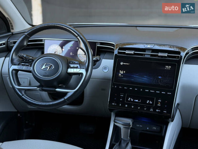 Білий Хендай Туксон, об'ємом двигуна 2 л та пробігом 37 тис. км за 28500 $, фото 22 на Automoto.ua