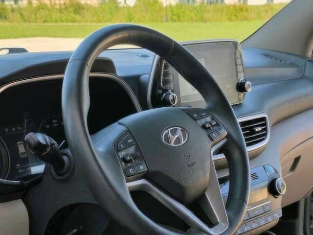 Белый Хендай Туксон, объемом двигателя 2.4 л и пробегом 21 тыс. км за 9800 $, фото 7 на Automoto.ua