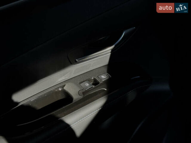 Белый Хендай Туксон, объемом двигателя 2 л и пробегом 147 тыс. км за 23700 $, фото 71 на Automoto.ua