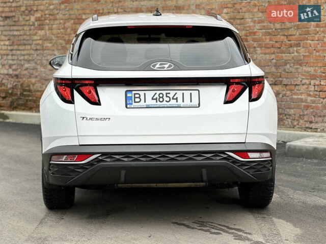 Белый Хендай Туксон, объемом двигателя 2 л и пробегом 123 тыс. км за 22800 $, фото 20 на Automoto.ua