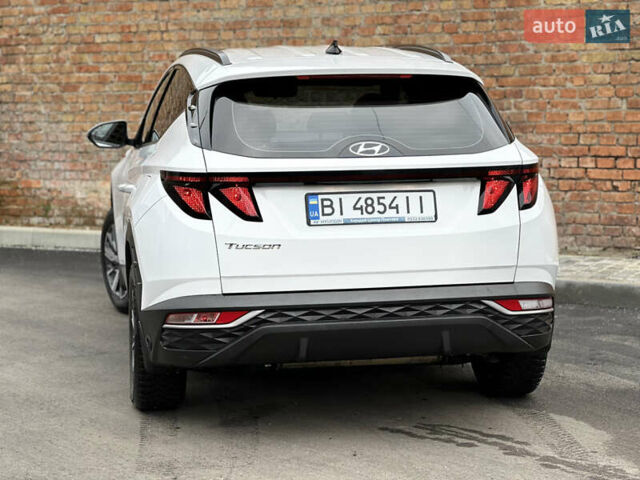 Белый Хендай Туксон, объемом двигателя 2 л и пробегом 123 тыс. км за 22800 $, фото 21 на Automoto.ua