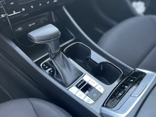 Белый Хендай Туксон, объемом двигателя 2 л и пробегом 36 тыс. км за 23900 $, фото 22 на Automoto.ua