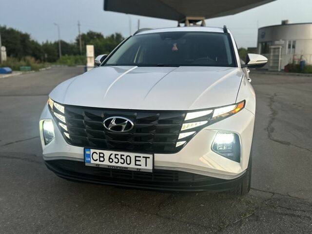 Белый Хендай Туксон, объемом двигателя 1.6 л и пробегом 120 тыс. км за 26500 $, фото 1 на Automoto.ua