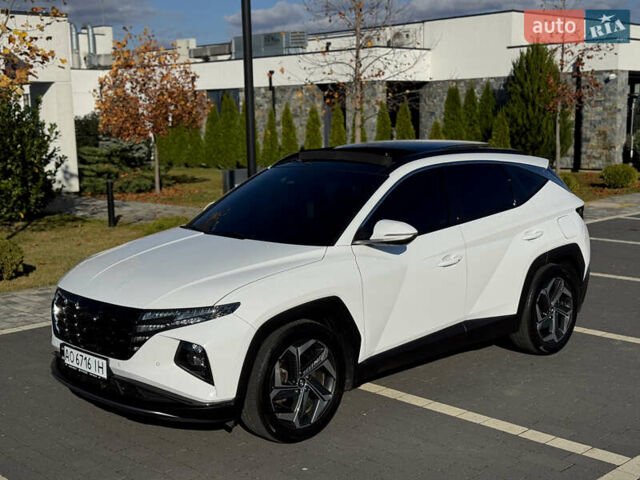 Белый Хендай Туксон, объемом двигателя 2 л и пробегом 147 тыс. км за 23700 $, фото 31 на Automoto.ua
