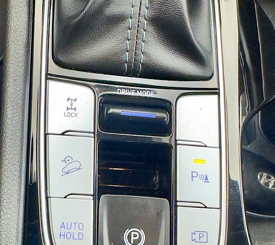 Белый Хендай Туксон, объемом двигателя 2 л и пробегом 67 тыс. км за 24500 $, фото 6 на Automoto.ua