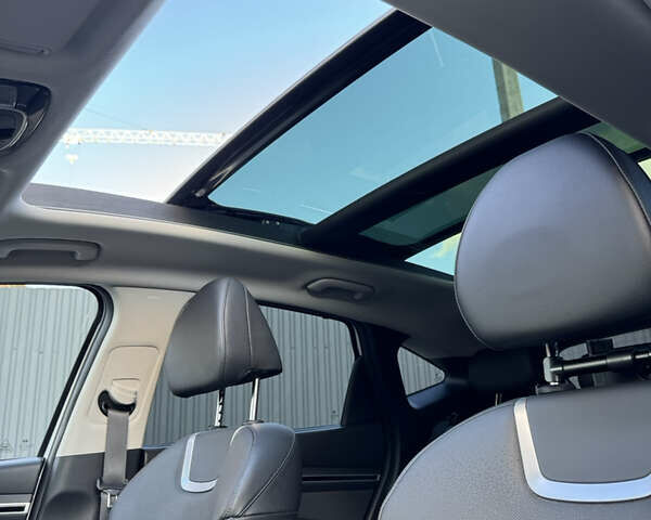 Белый Хендай Туксон, объемом двигателя 2 л и пробегом 58 тыс. км за 26900 $, фото 43 на Automoto.ua