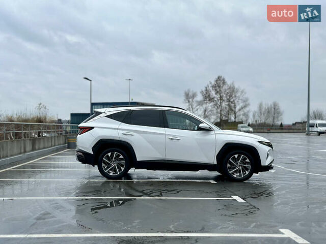 Білий Хендай Туксон, об'ємом двигуна 2 л та пробігом 67 тис. км за 24500 $, фото 3 на Automoto.ua