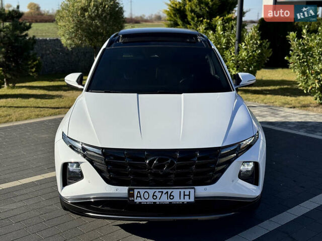 Белый Хендай Туксон, объемом двигателя 2 л и пробегом 147 тыс. км за 23700 $, фото 62 на Automoto.ua