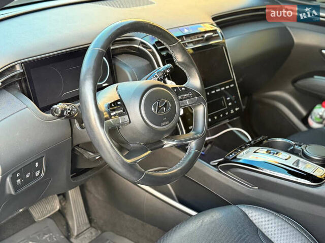 Белый Хендай Туксон, объемом двигателя 1.6 л и пробегом 75 тыс. км за 32000 $, фото 10 на Automoto.ua