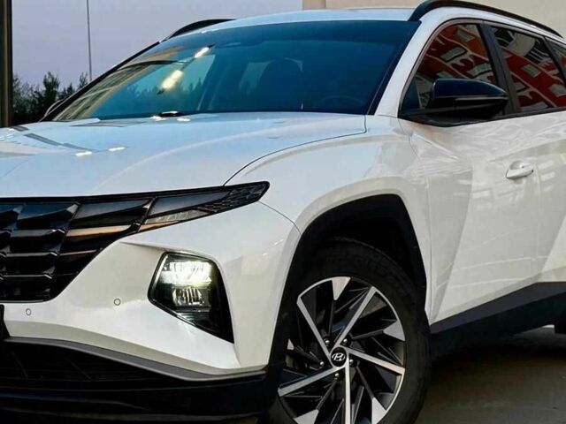 Білий Хендай Туксон, об'ємом двигуна 2 л та пробігом 65 тис. км за 21000 $, фото 1 на Automoto.ua