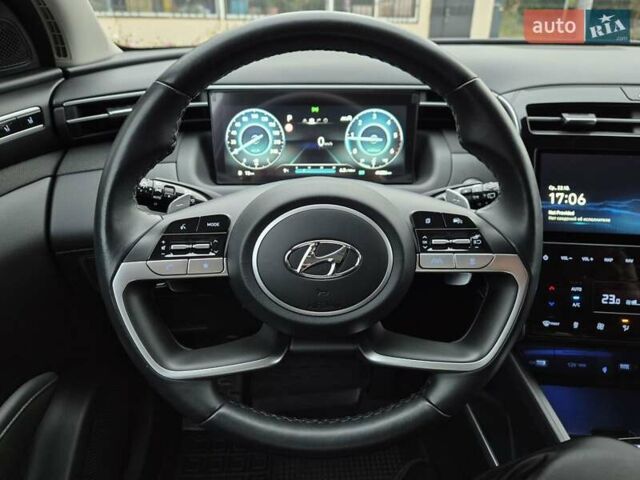 Білий Хендай Туксон, об'ємом двигуна 1.6 л та пробігом 41 тис. км за 33600 $, фото 61 на Automoto.ua