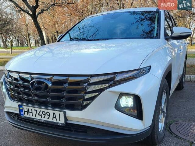 Белый Хендай Туксон, объемом двигателя 2 л и пробегом 108 тыс. км за 27999 $, фото 24 на Automoto.ua