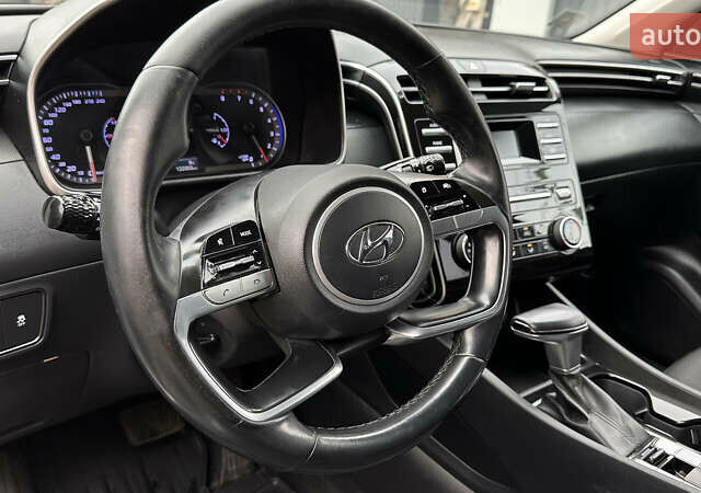 Белый Хендай Туксон, объемом двигателя 2 л и пробегом 123 тыс. км за 22800 $, фото 45 на Automoto.ua