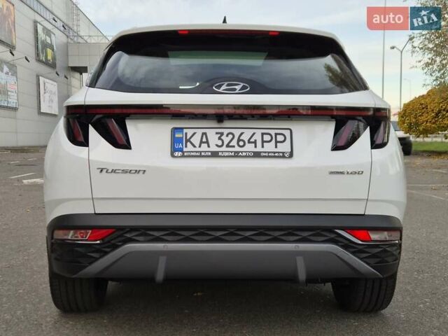 Білий Хендай Туксон, об'ємом двигуна 1.6 л та пробігом 41 тис. км за 33600 $, фото 2 на Automoto.ua
