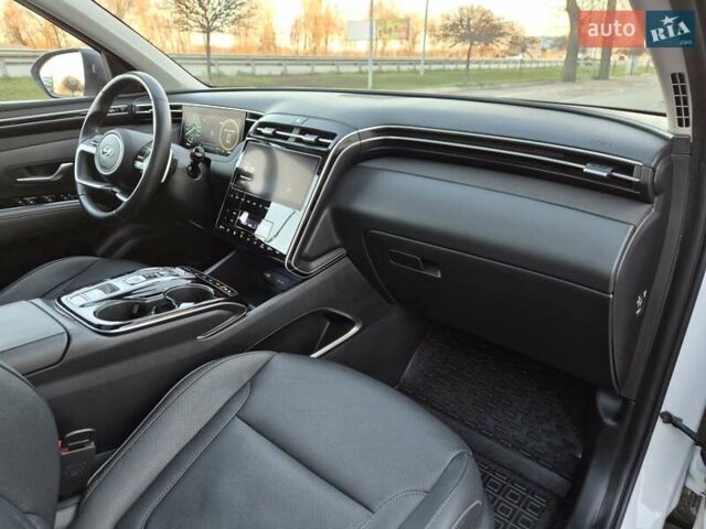 Білий Хендай Туксон, об'ємом двигуна 1.6 л та пробігом 42 тис. км за 32500 $, фото 51 на Automoto.ua