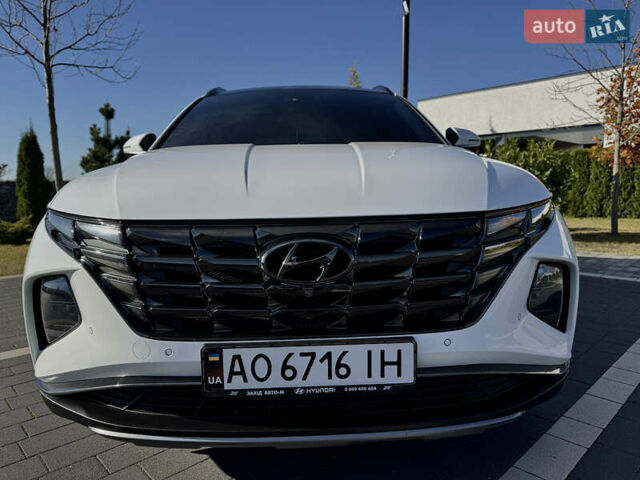 Белый Хендай Туксон, объемом двигателя 2 л и пробегом 147 тыс. км за 23700 $, фото 97 на Automoto.ua