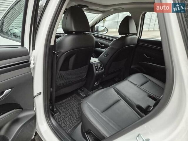 Білий Хендай Туксон, об'ємом двигуна 1.6 л та пробігом 41 тис. км за 33600 $, фото 44 на Automoto.ua