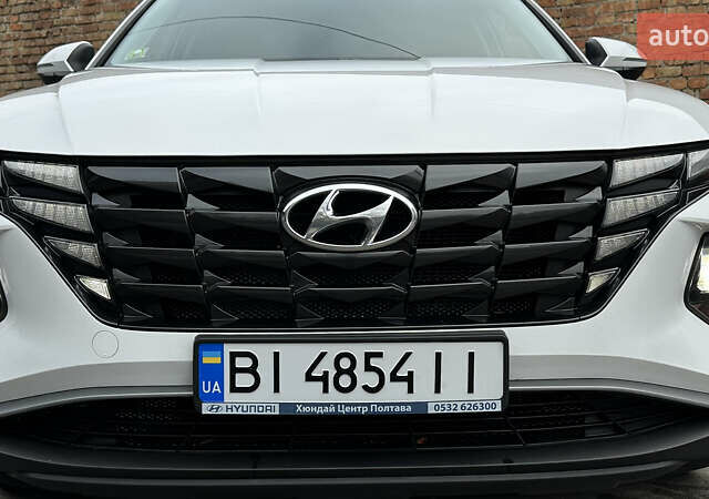 Белый Хендай Туксон, объемом двигателя 2 л и пробегом 123 тыс. км за 22800 $, фото 29 на Automoto.ua