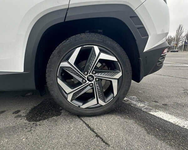 Білий Хендай Туксон, об'ємом двигуна 1.6 л та пробігом 95 тис. км за 31000 $, фото 18 на Automoto.ua