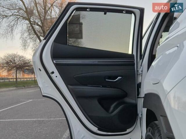 Білий Хендай Туксон, об'ємом двигуна 1.6 л та пробігом 42 тис. км за 32500 $, фото 77 на Automoto.ua