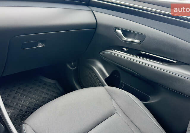 Білий Хендай Туксон, об'ємом двигуна 2 л та пробігом 67 тис. км за 24500 $, фото 64 на Automoto.ua