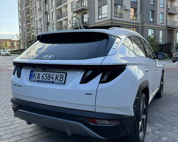 Белый Хендай Туксон, объемом двигателя 2 л и пробегом 58 тыс. км за 26900 $, фото 6 на Automoto.ua