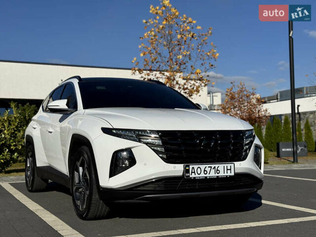 Белый Хендай Туксон, объемом двигателя 2 л и пробегом 147 тыс. км за 23700 $, фото 22 на Automoto.ua