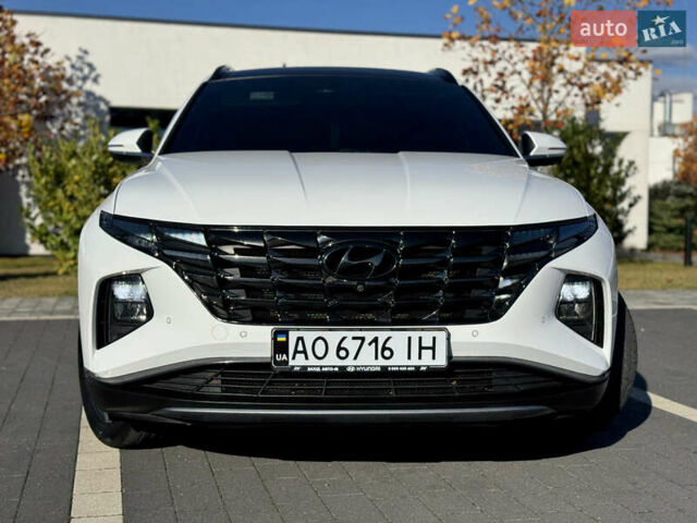 Белый Хендай Туксон, объемом двигателя 2 л и пробегом 147 тыс. км за 23700 $, фото 6 на Automoto.ua