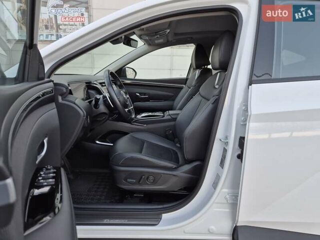Білий Хендай Туксон, об'ємом двигуна 1.6 л та пробігом 42 тис. км за 32500 $, фото 67 на Automoto.ua