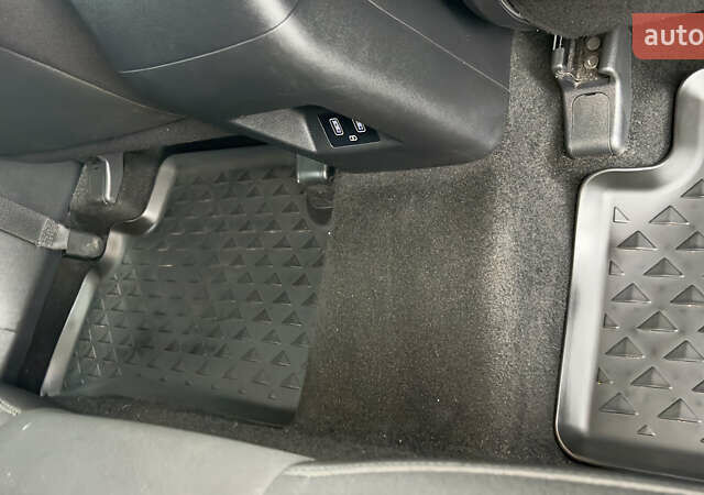 Білий Хендай Туксон, об'ємом двигуна 2 л та пробігом 67 тис. км за 24500 $, фото 35 на Automoto.ua