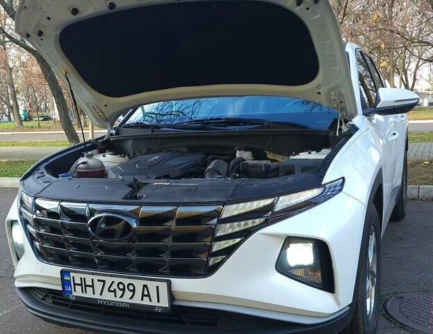 Белый Хендай Туксон, объемом двигателя 2 л и пробегом 108 тыс. км за 27999 $, фото 29 на Automoto.ua