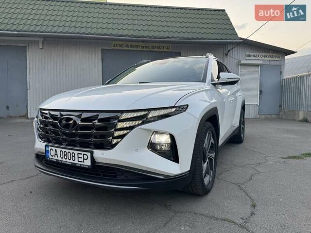 Білий Хендай Туксон, об'ємом двигуна 1.6 л та пробігом 43 тис. км за 32900 $, фото 2 на Automoto.ua