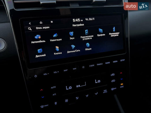 Белый Хендай Туксон, объемом двигателя 2 л и пробегом 147 тыс. км за 23700 $, фото 108 на Automoto.ua