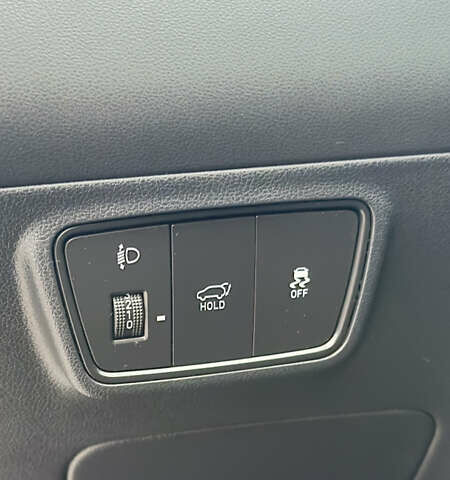 Білий Хендай Туксон, об'ємом двигуна 2 л та пробігом 67 тис. км за 24500 $, фото 21 на Automoto.ua