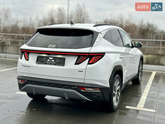 Білий Хендай Туксон, об'ємом двигуна 2 л та пробігом 67 тис. км за 24500 $, фото 4 на Automoto.ua