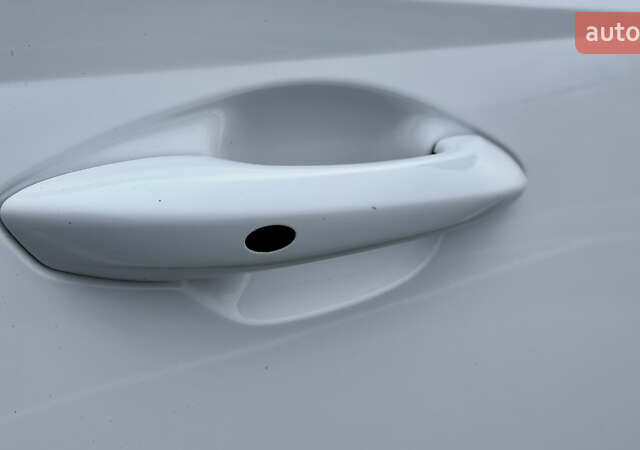 Білий Хендай Туксон, об'ємом двигуна 2 л та пробігом 67 тис. км за 24500 $, фото 65 на Automoto.ua