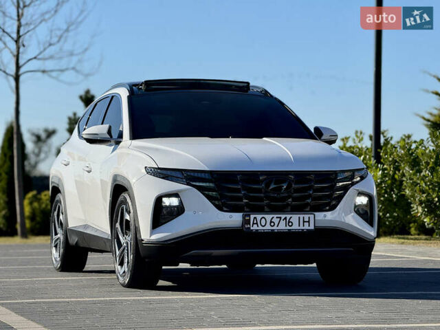 Белый Хендай Туксон, объемом двигателя 2 л и пробегом 147 тыс. км за 23700 $, фото 58 на Automoto.ua