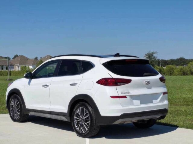 Белый Хендай Туксон, объемом двигателя 2.4 л и пробегом 21 тыс. км за 9800 $, фото 3 на Automoto.ua