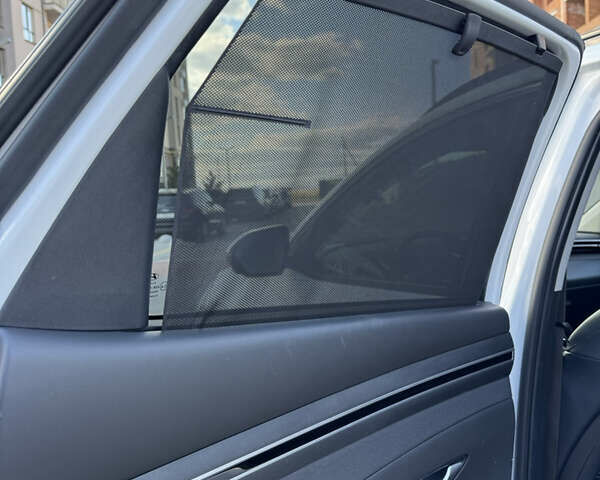 Белый Хендай Туксон, объемом двигателя 2 л и пробегом 58 тыс. км за 26900 $, фото 46 на Automoto.ua