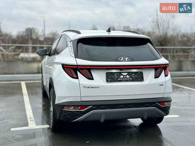 Білий Хендай Туксон, об'ємом двигуна 2 л та пробігом 67 тис. км за 24500 $, фото 5 на Automoto.ua