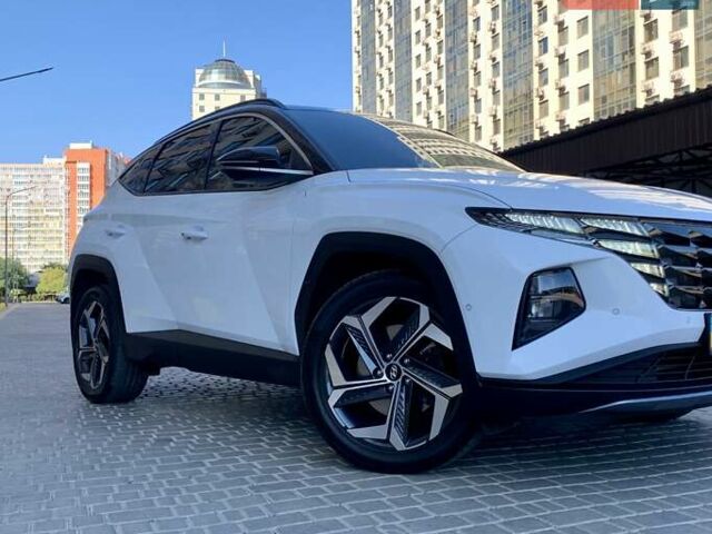 Белый Хендай Туксон, объемом двигателя 1.6 л и пробегом 97 тыс. км за 32800 $, фото 17 на Automoto.ua