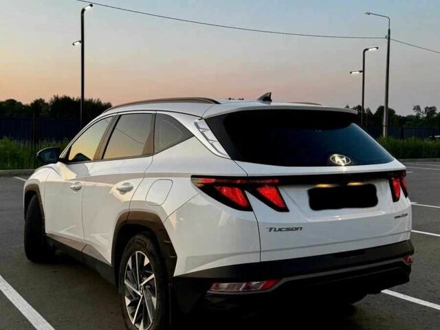Білий Хендай Туксон, об'ємом двигуна 2 л та пробігом 65 тис. км за 21000 $, фото 3 на Automoto.ua