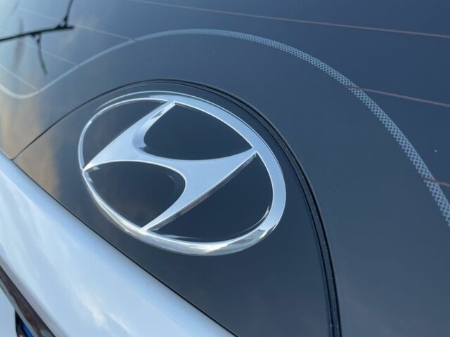 Белый Хендай Туксон, объемом двигателя 2 л и пробегом 36 тыс. км за 23900 $, фото 16 на Automoto.ua