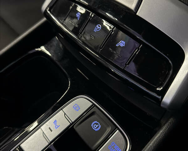 Белый Хендай Туксон, объемом двигателя 2 л и пробегом 96 тыс. км за 23500 $, фото 9 на Automoto.ua