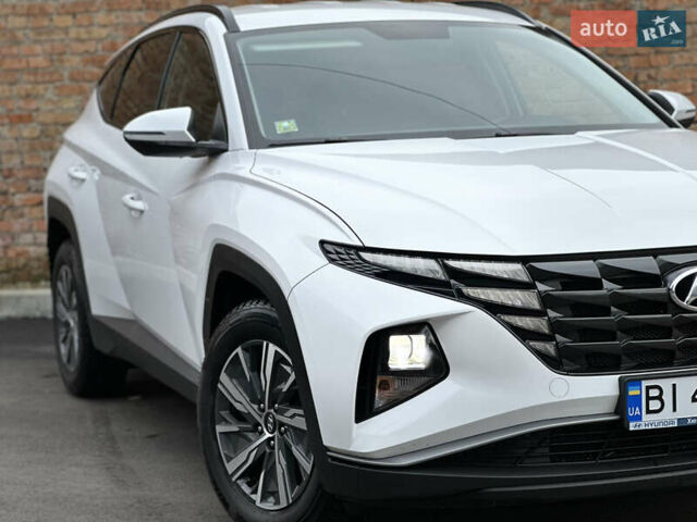 Белый Хендай Туксон, объемом двигателя 2 л и пробегом 123 тыс. км за 22800 $, фото 9 на Automoto.ua