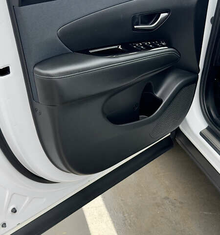 Білий Хендай Туксон, об'ємом двигуна 2 л та пробігом 67 тис. км за 24500 $, фото 19 на Automoto.ua