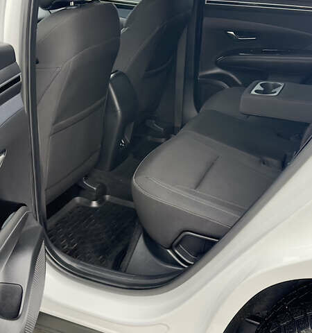 Білий Хендай Туксон, об'ємом двигуна 2 л та пробігом 67 тис. км за 24500 $, фото 29 на Automoto.ua