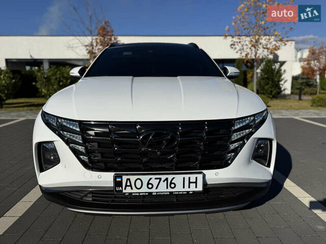 Белый Хендай Туксон, объемом двигателя 2 л и пробегом 147 тыс. км за 23700 $, фото 21 на Automoto.ua