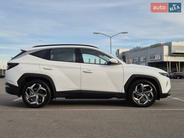 Білий Хендай Туксон, об'ємом двигуна 1.6 л та пробігом 41 тис. км за 33600 $, фото 26 на Automoto.ua